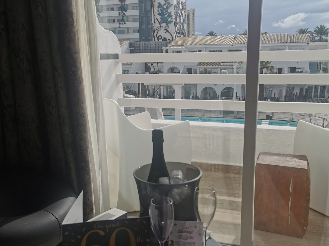 Ushuaïa Ibiza-博萨海滩必去景点