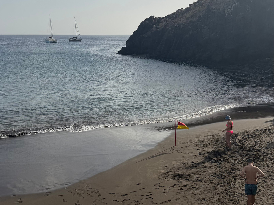 Prainha do Caniçal-卡尼卡尔必去景点