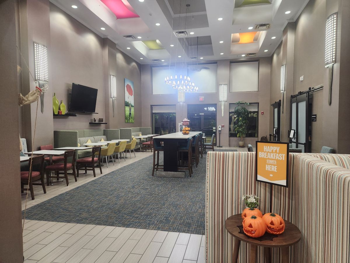 希尔顿欢朋套房酒店-塔尔萨伍德兰希尔斯-旅行者