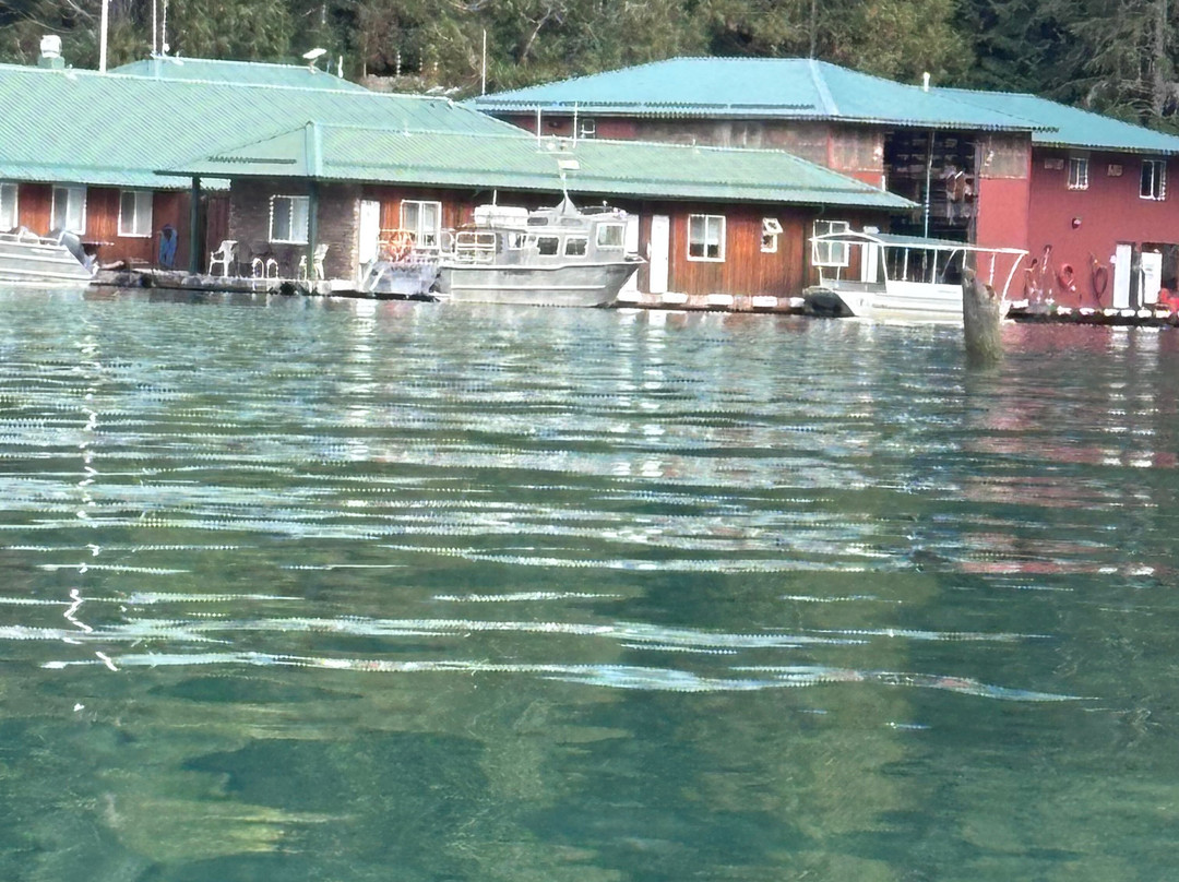 Knight Inlet Lodge主图
