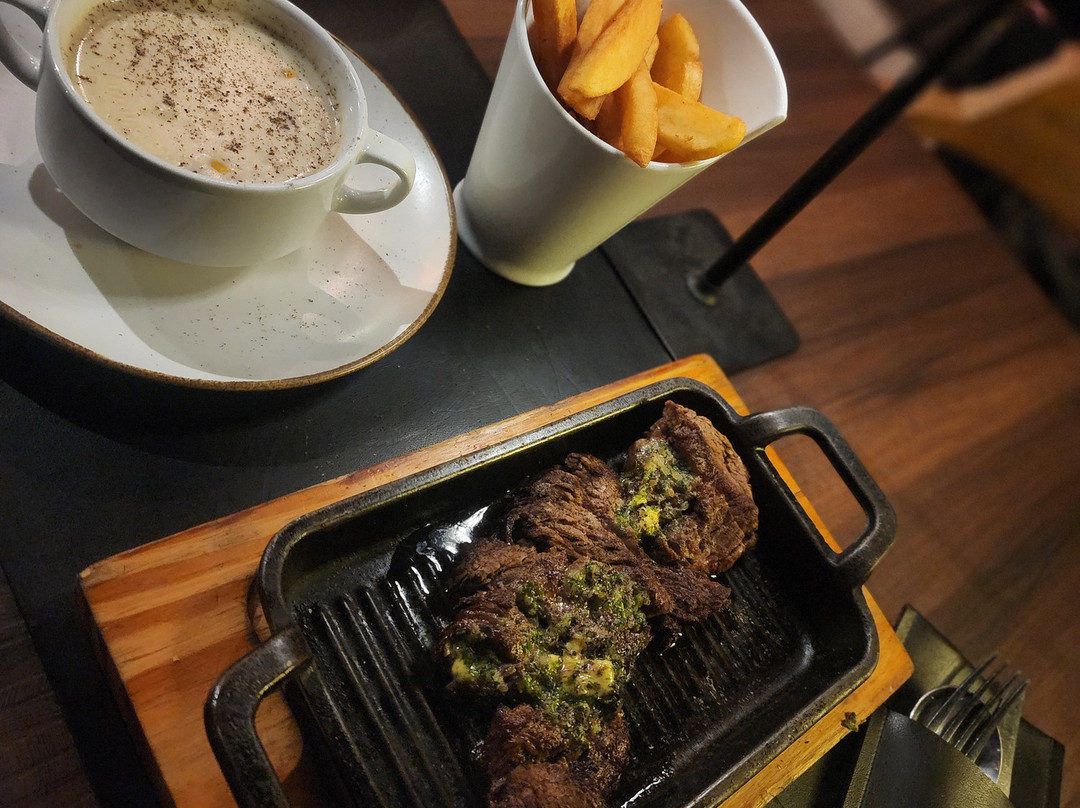 Bistro Paris Maadi
