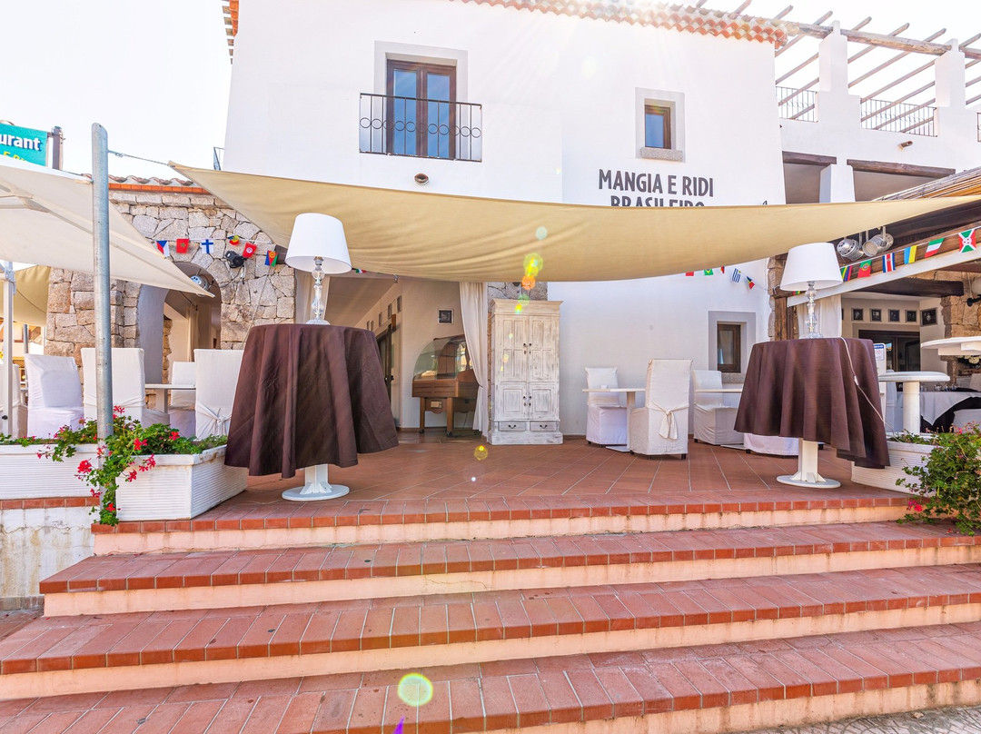 Loiri Porto San Paolo酒店住宿-Il Faro Di Molara