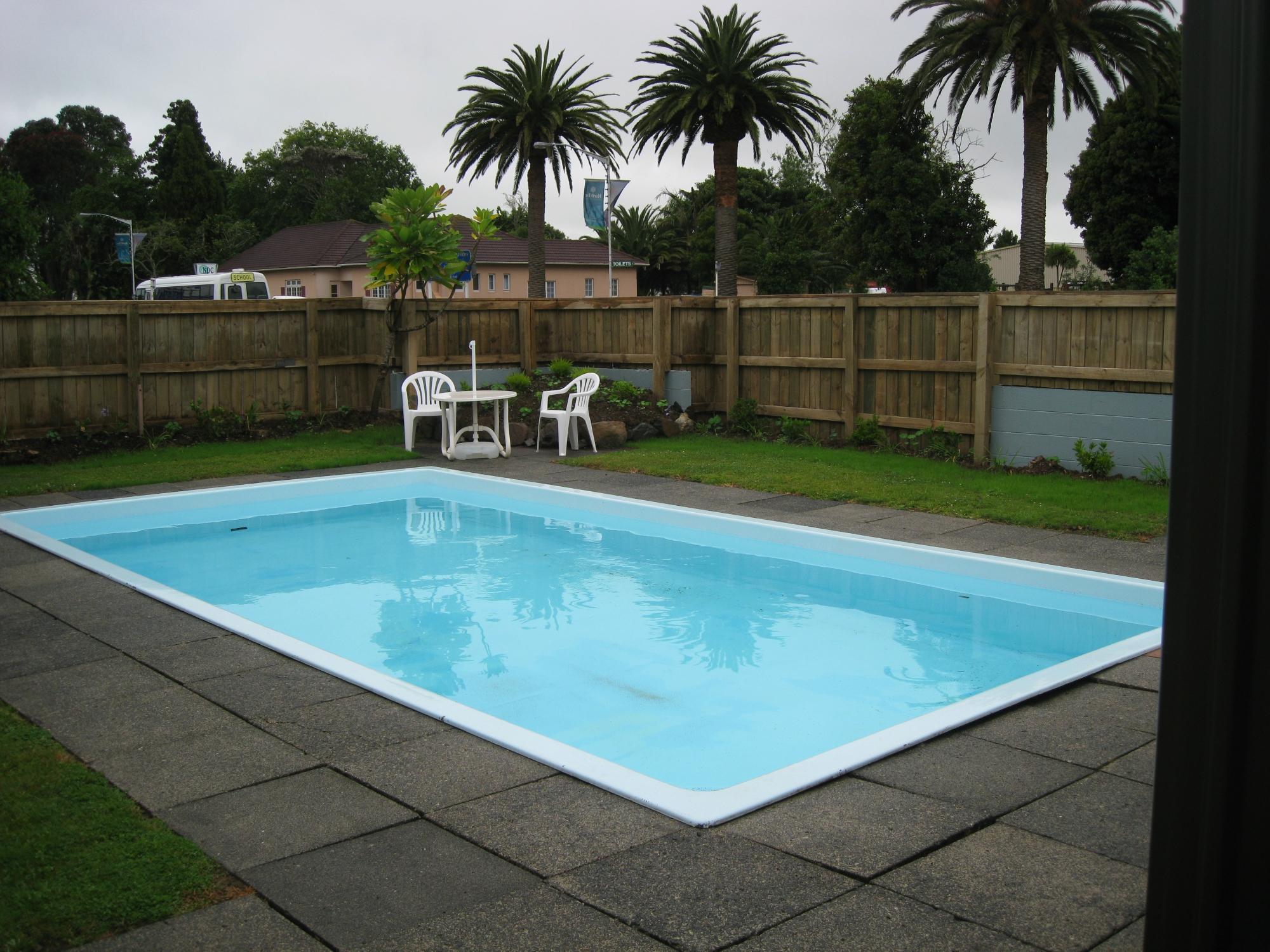 Kauri Lodge Motel-泳池