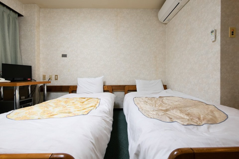 OYO 44652 Nakatsugawa Silk Hotel