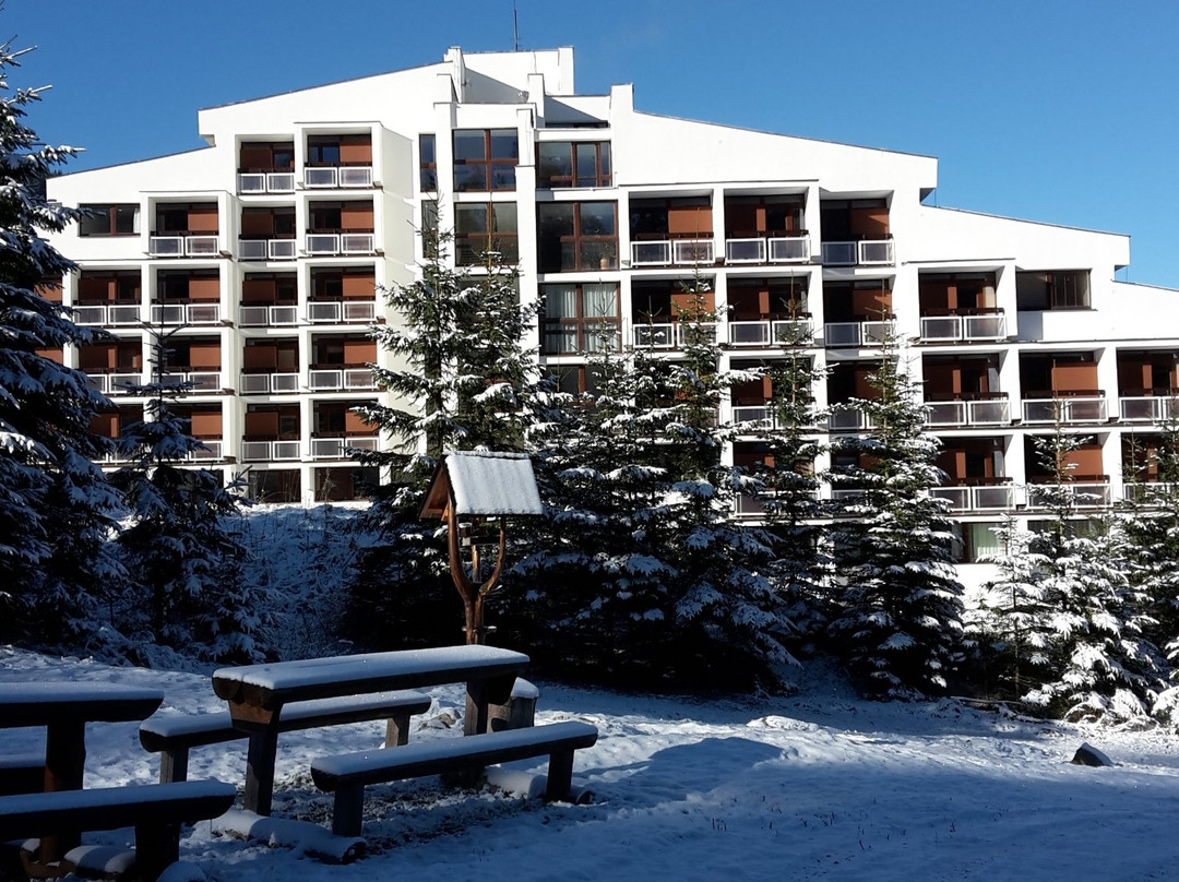 Hotel SOREA MARMOT ( J.Šverma )