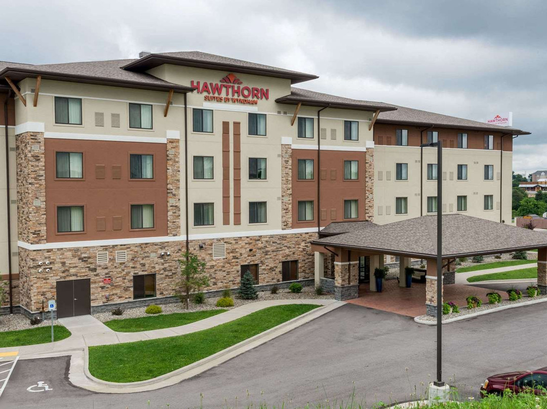 Hawthorn Suites by Wyndham Wheeling at Highlands主图