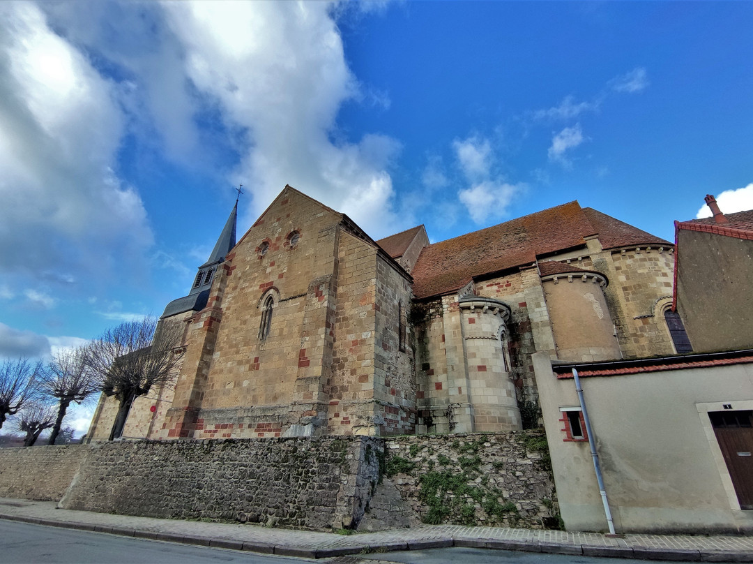Église Saint-genès (anciennement Saint-etienne)景点图片