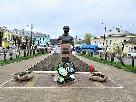 General Yefremov Monument-Tarusa必去景点