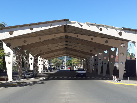 Via Coberta-Rolante必去景点