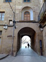 Portal del Castillo-Solsona必去景点