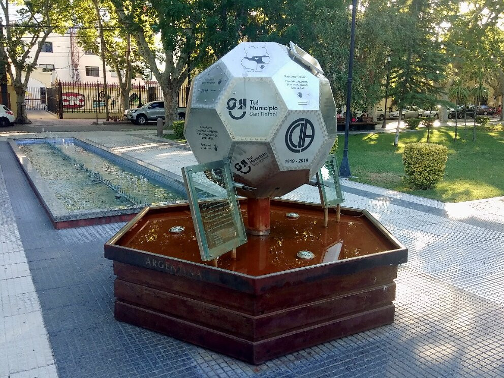 Plaza San Martin-圣拉斐尔必去景点