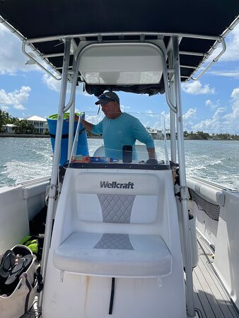 AquaBlue Adventures Sandbar Charters & Boat Tours - Islamorada-伊斯拉摩拉达必去景点