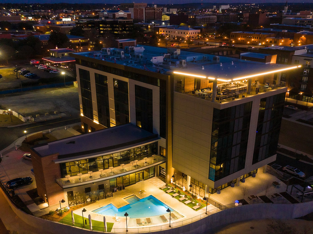 Hotel Indigo Columbus at Riverfront Place by IHG