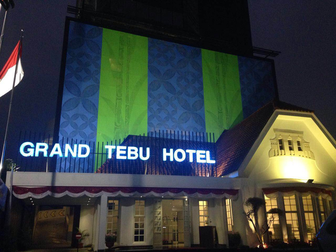 Grand Tebu Hotel