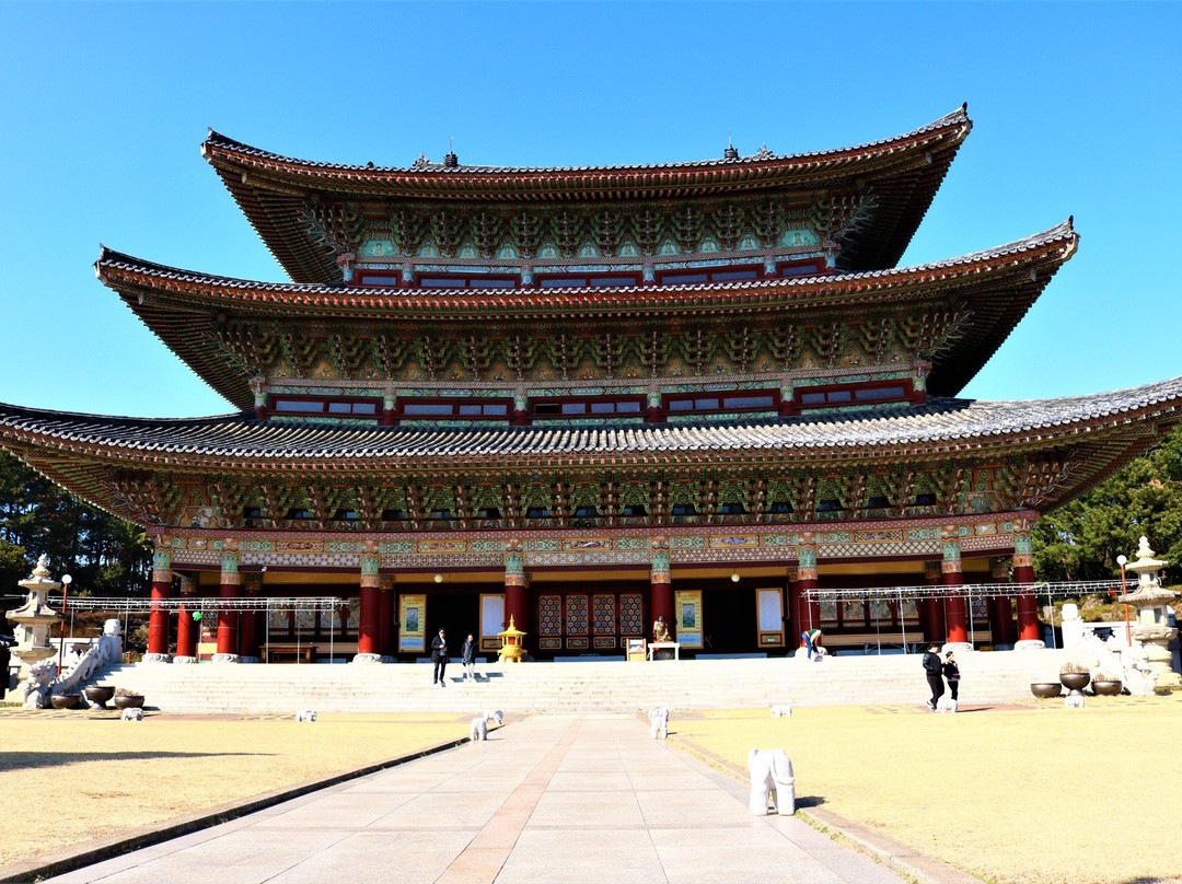 Yakcheonsa Temple