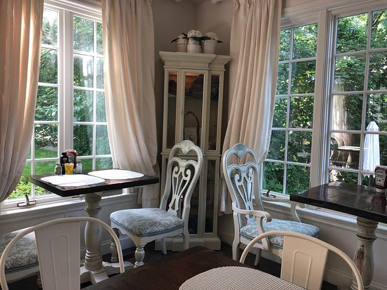 Frederick William House主图