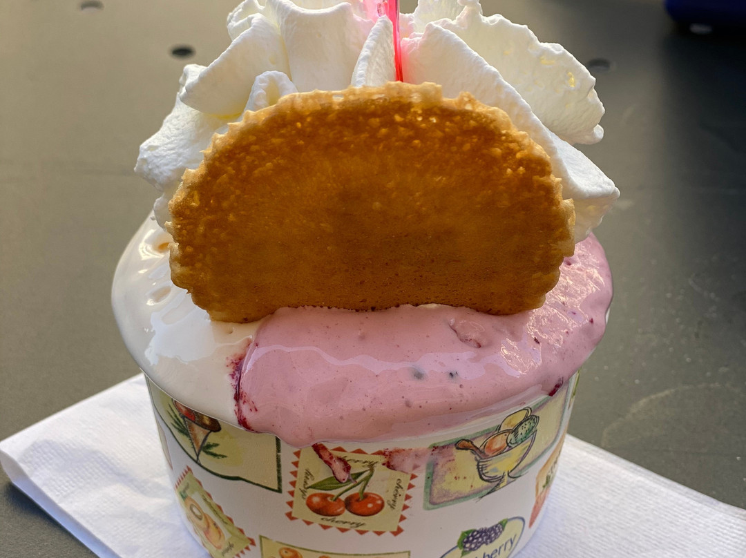 Bar Gelateria Chantal 1