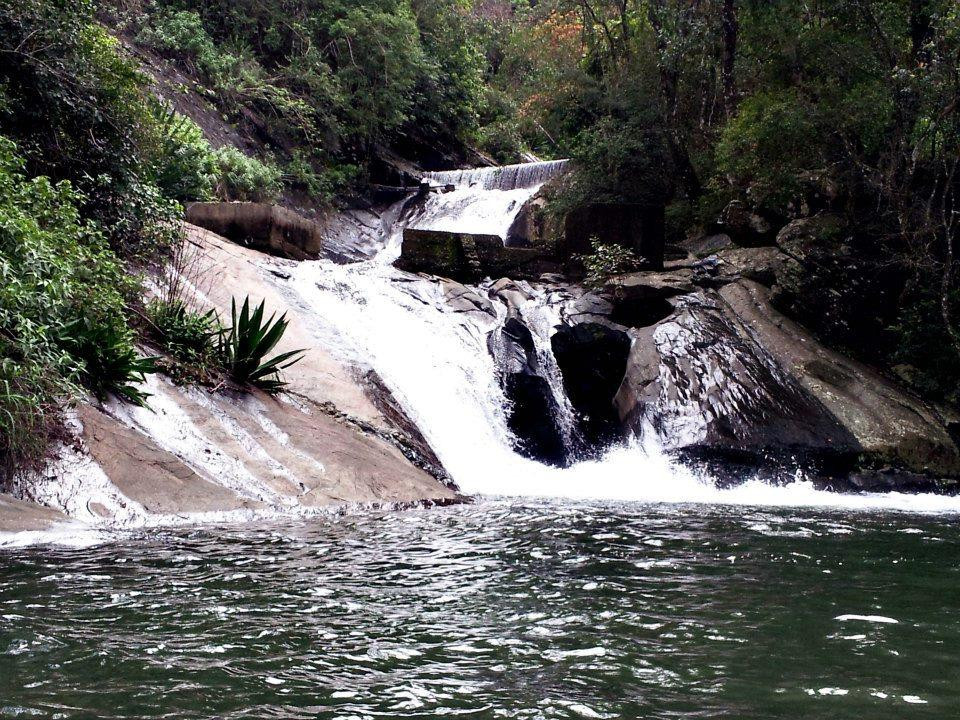 Bambarakiri Ella Falls景点图片
