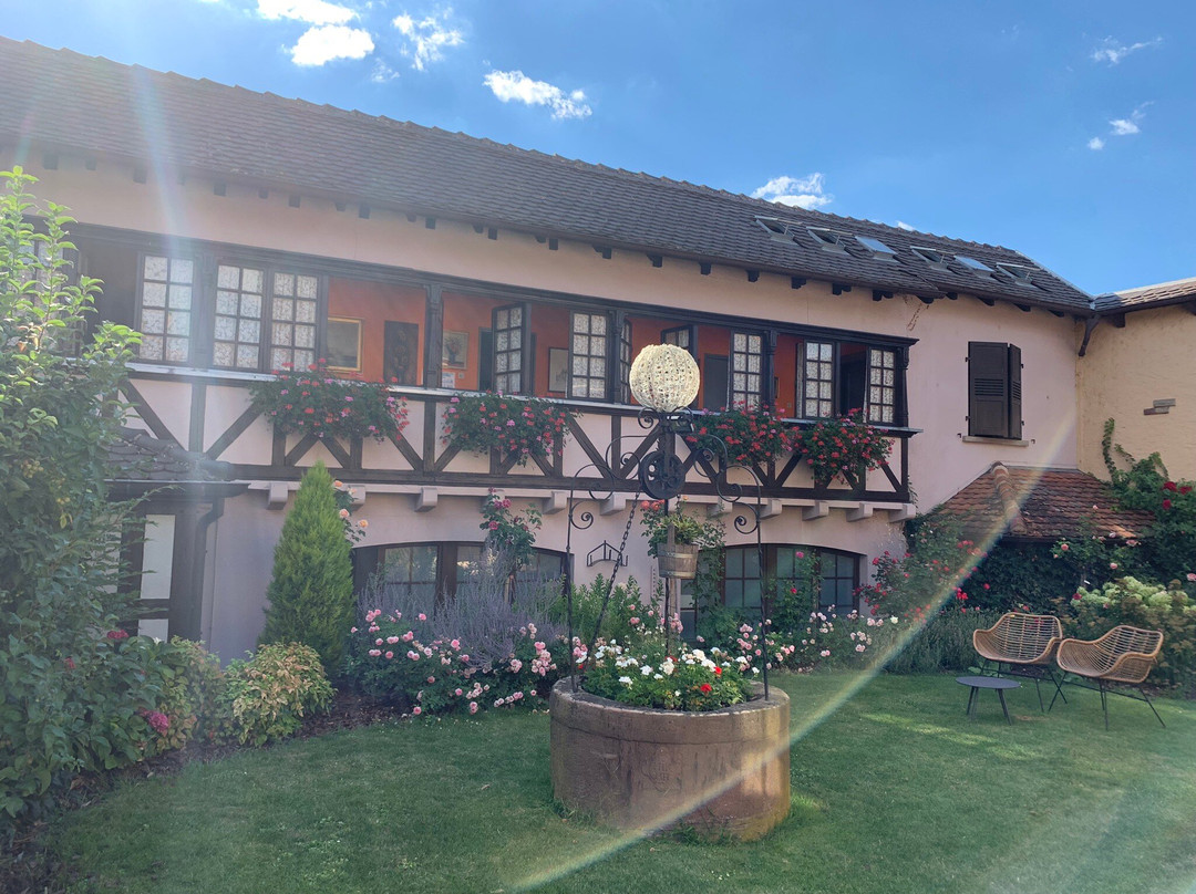 Le Cerf Restaurant & Hotel主图