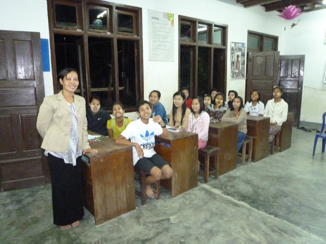 Linthar English School