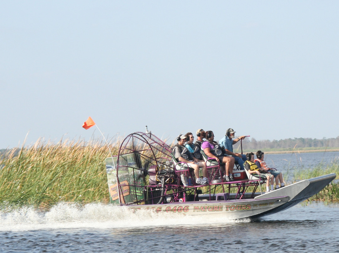 Alligator Cove Airboat Nature Tours-莱克威尔士必去景点