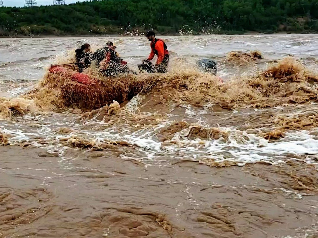 Fundy Tidal Bore Adventures景点图片