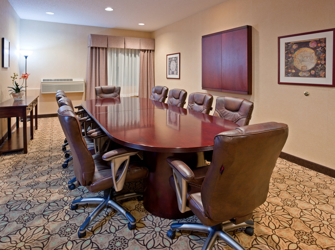 圣保罗 - 伍德伯里智选假日套房酒店主图