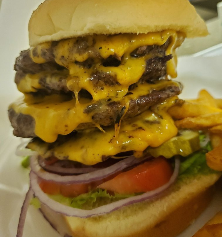 Logan's Bar & Grill-弗里波特必去景点