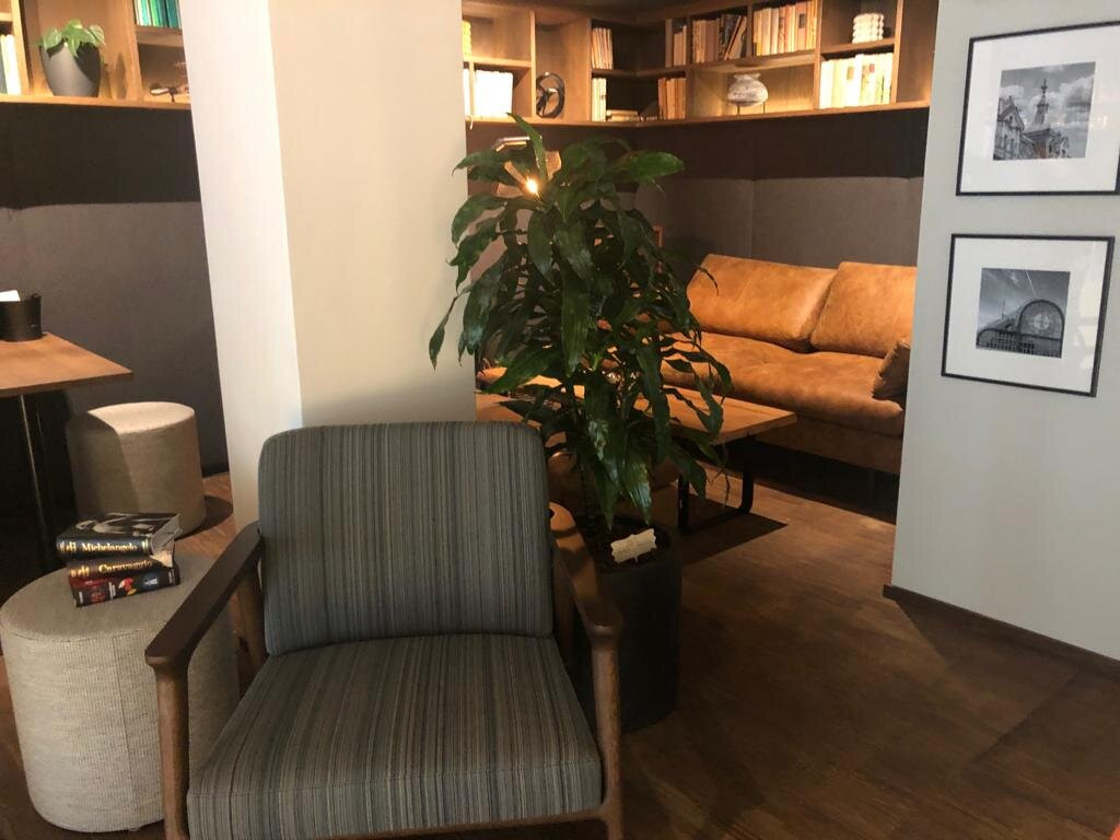 马赛克酒店主图