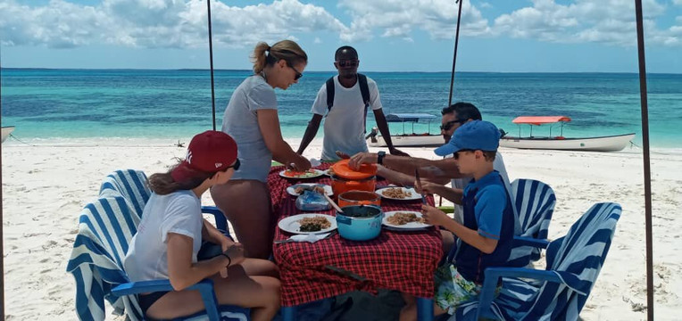 Hussein Tourist Guider-江比阿尼必去景点