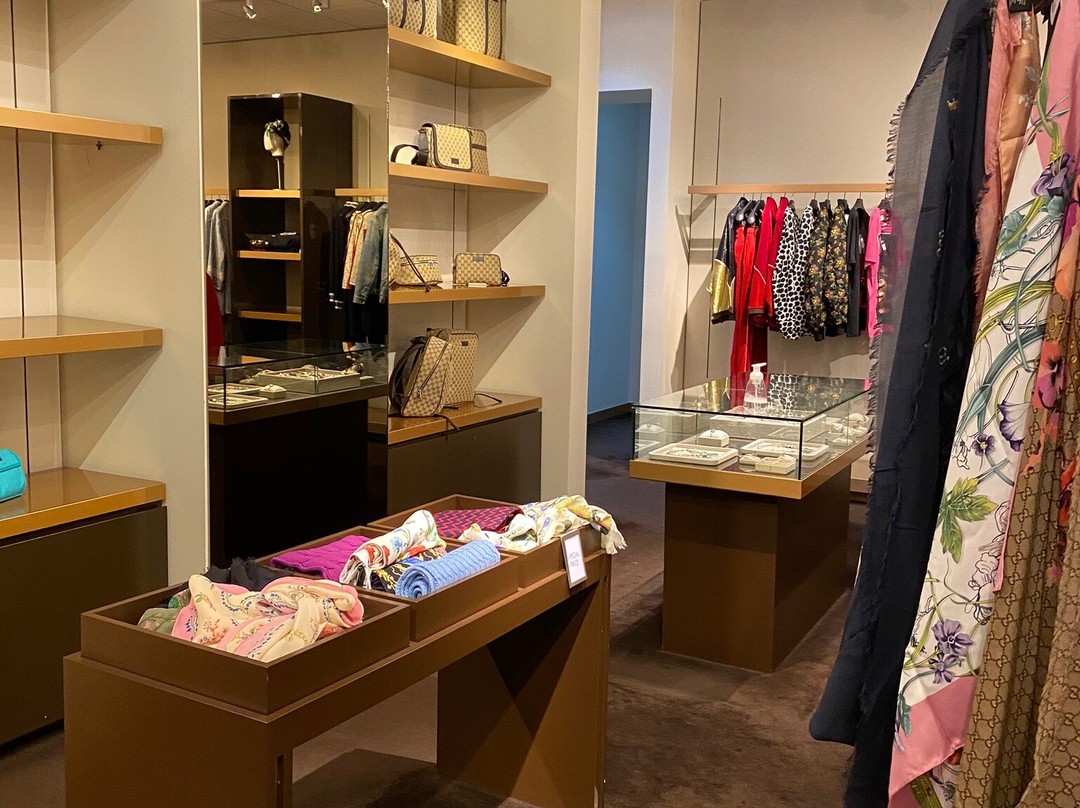 圣马可斯奥特莱斯名品折扣购物中心-圣马科斯必去景点