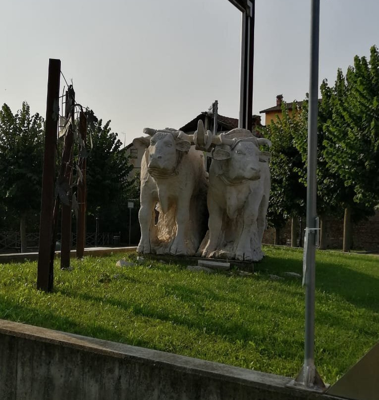 Monumento al Bue Grasso景点图片