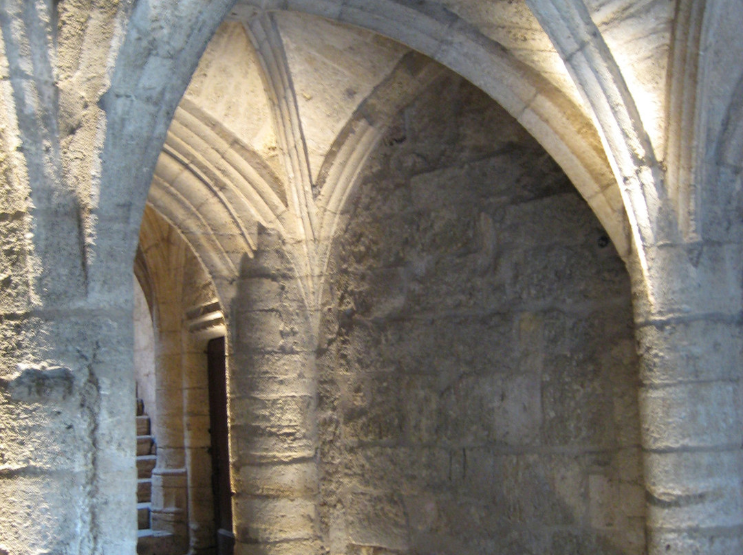 Hotel des Barons de Lacoste-佩兹纳斯必去景点