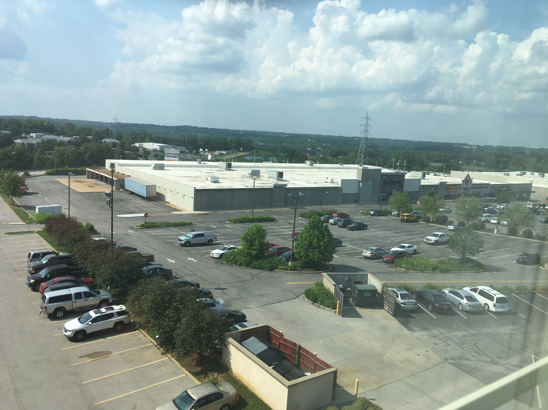 Drury Inn & Suites St. Louis Arnold主图