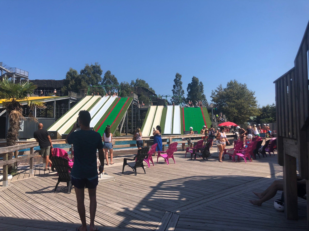 Drop-in Water Jump Park景点图片