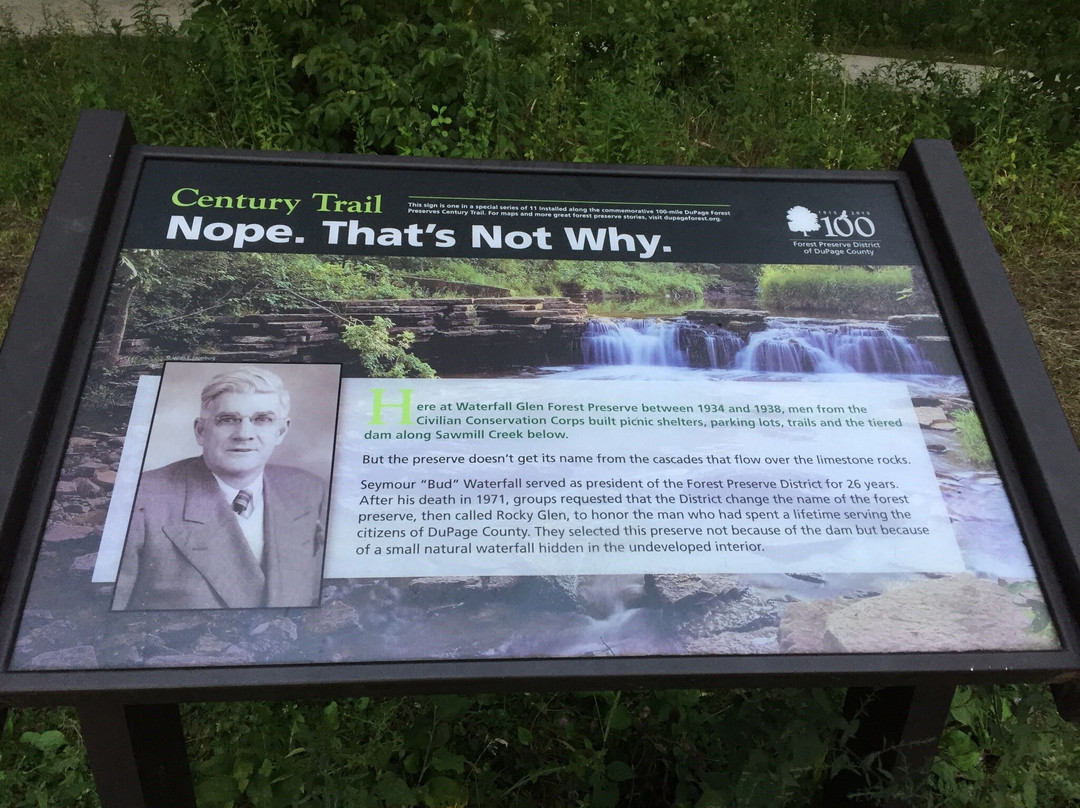 Rocky Glen Waterfall-Lemont必去景点