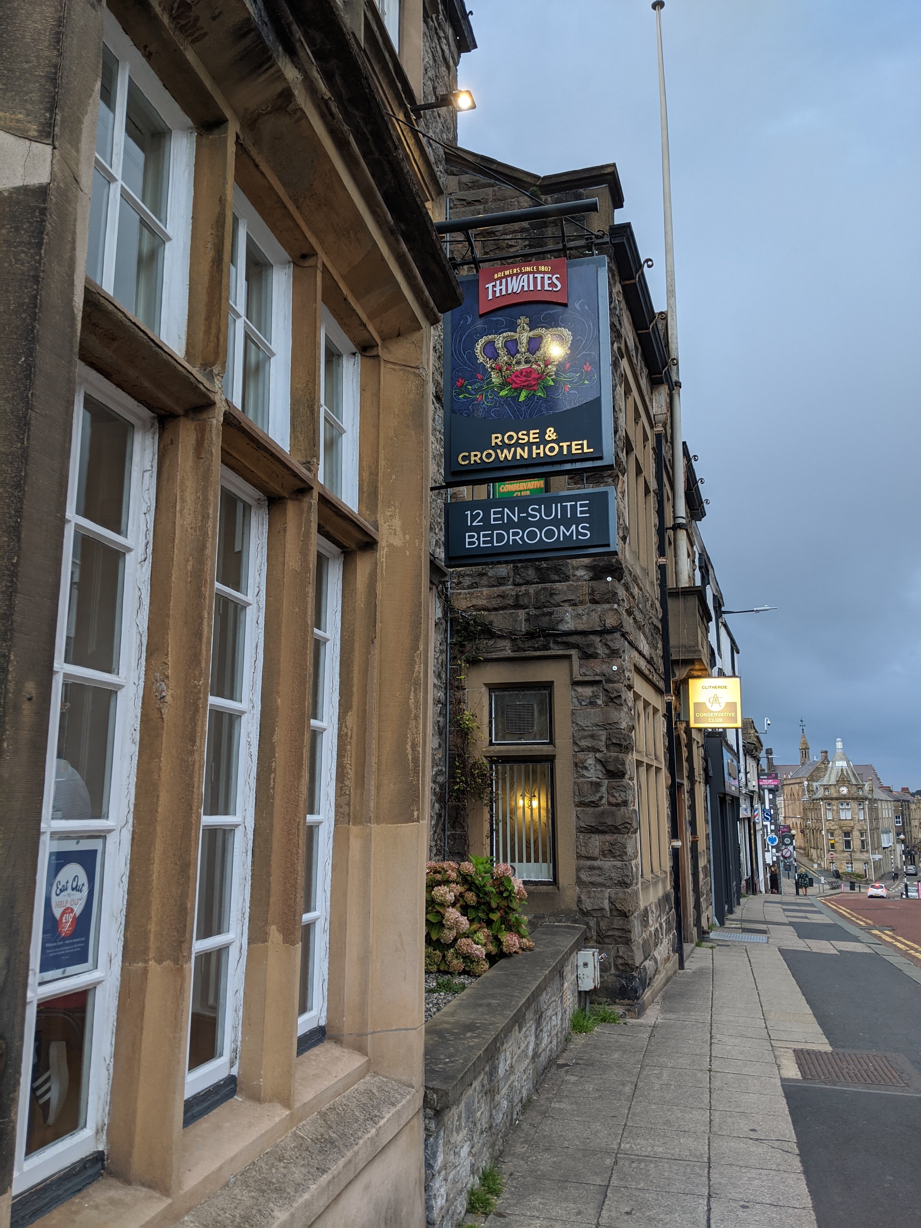 The Rose and Crown Hotel-浴室