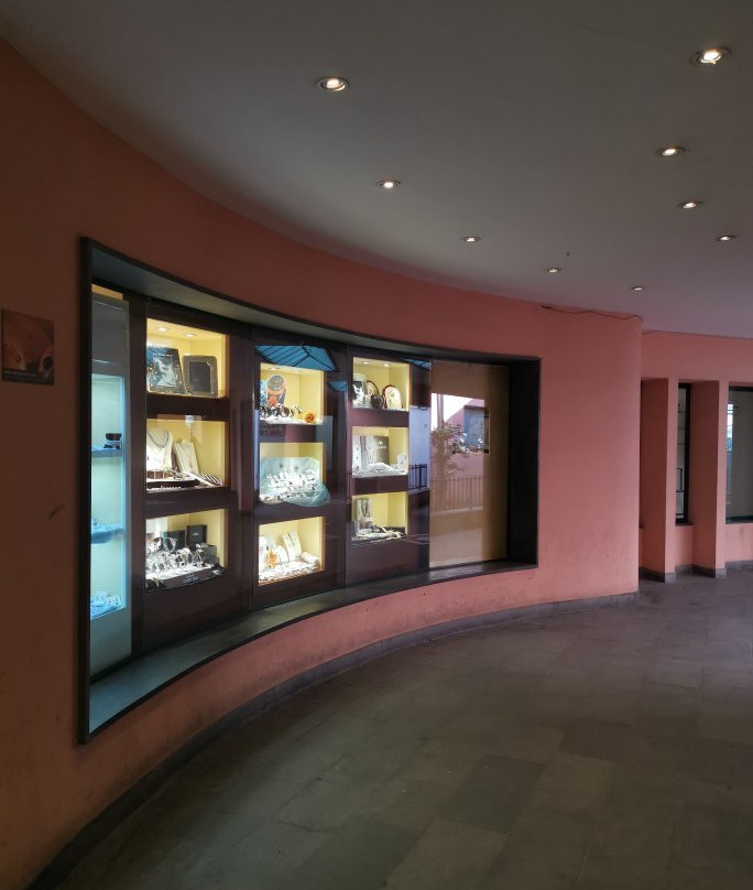 Centro Commerciale  Galleria degli Orti - Imperia-因佩里亚必去景点