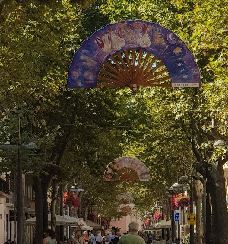 Rambla Principal-比利亚努埃瓦－赫尔特鲁必去景点