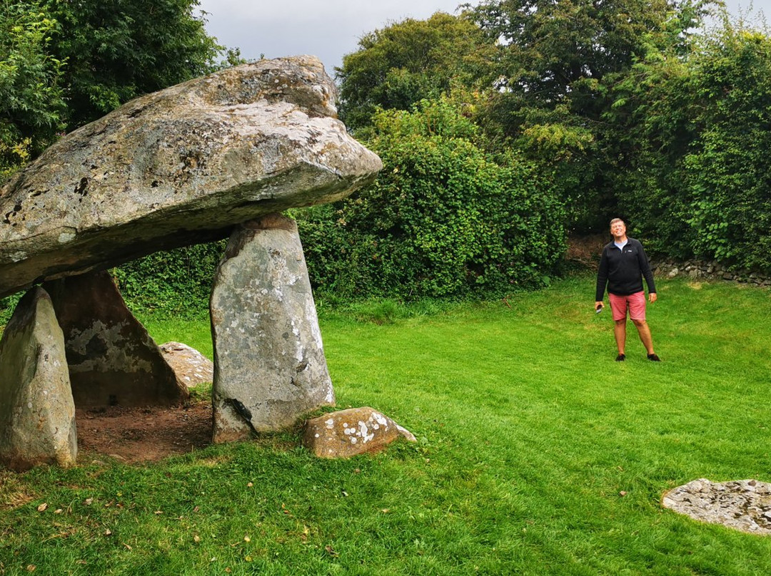 Carreg Coetan Burial Chamber景点图片