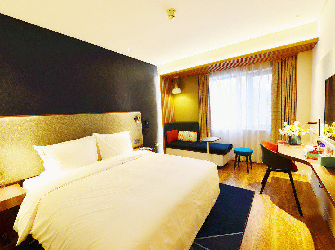 天水中心智选假日酒店主图