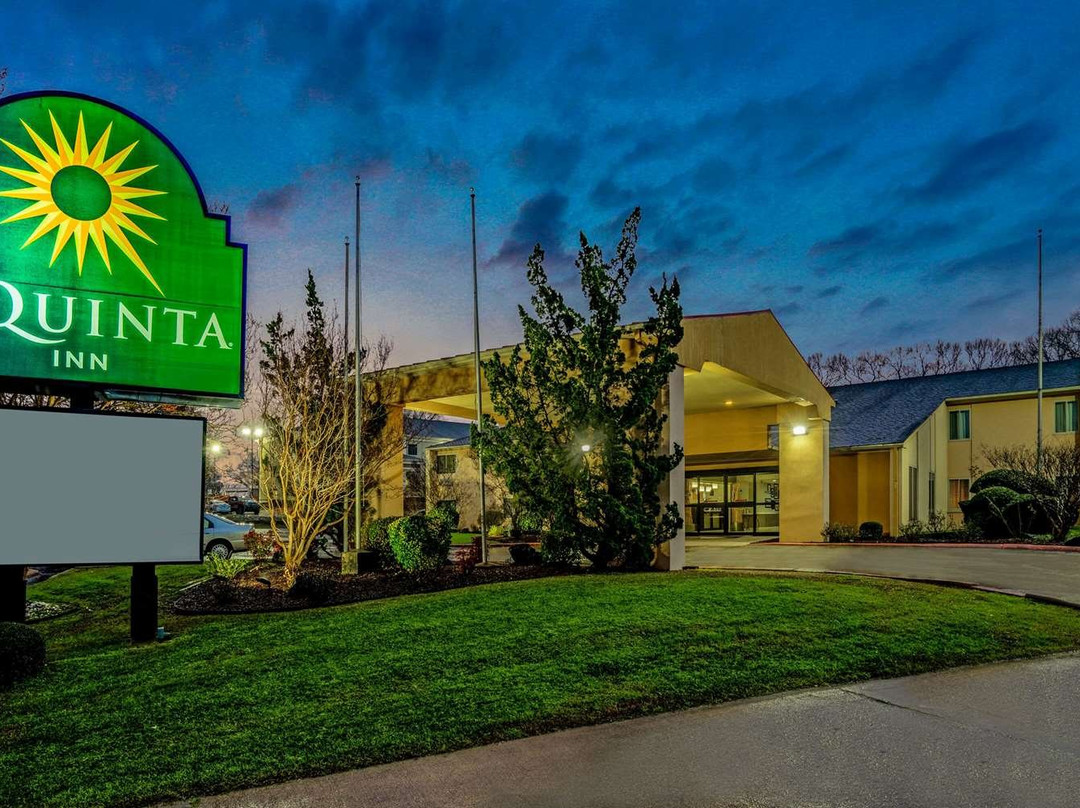 La Quinta Inn By Wyndham El Dorado主图