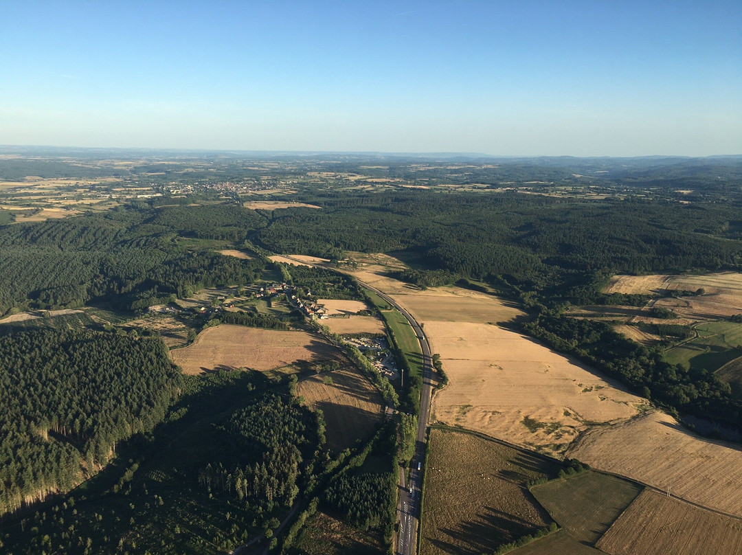France Montgolfieres-韦兹莱必去景点