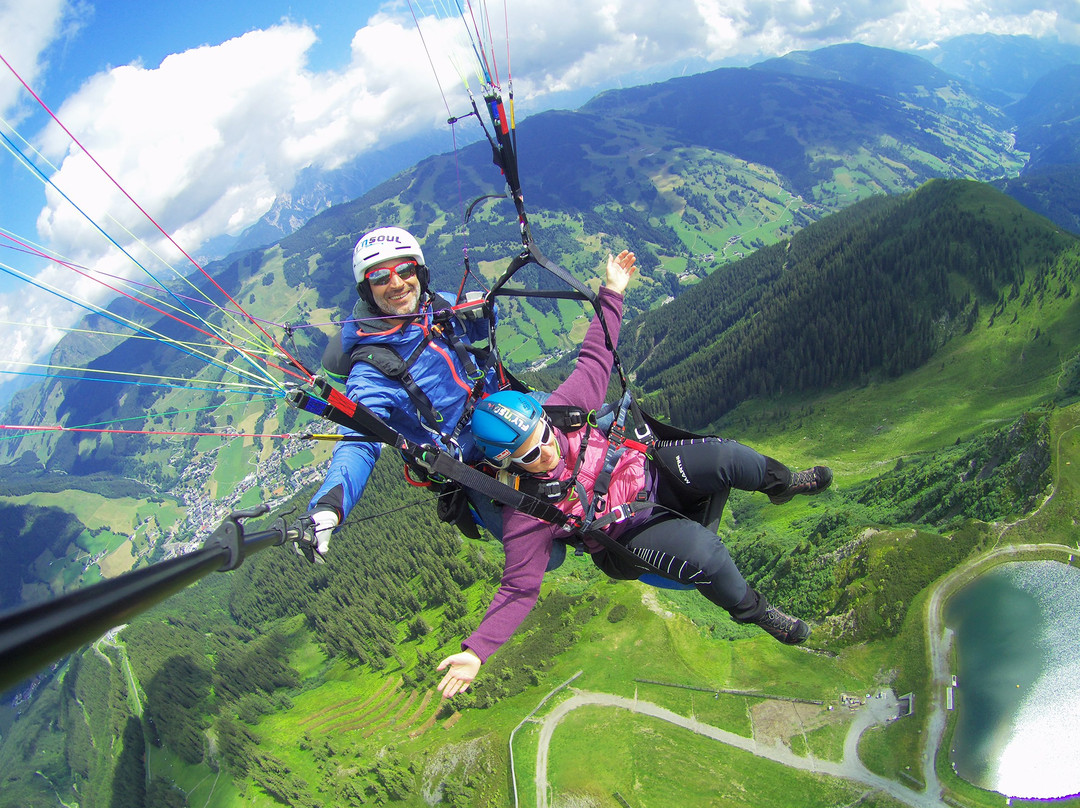 Fly`n Soul Tandemparagliding-萨尔溪必去景点