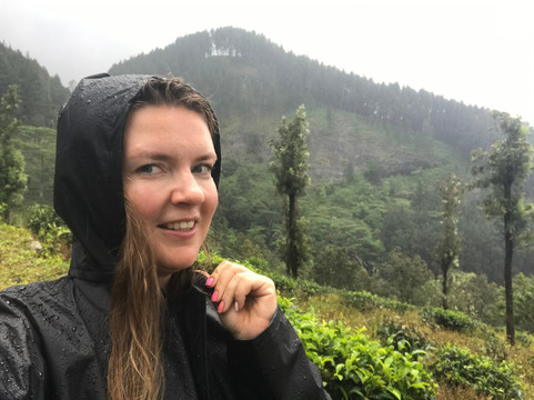 Chandi with Knuckles-康提必去景点