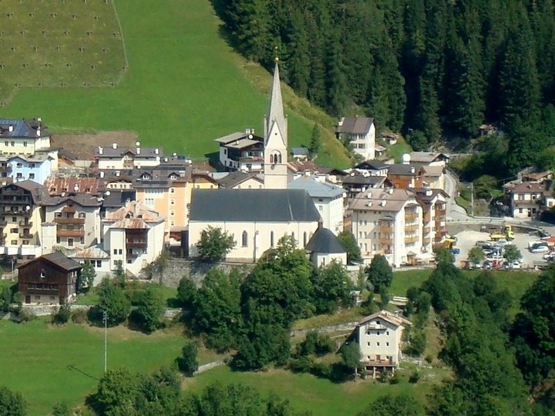Parrocchia Di San Giacomo Maggiore-利维纳隆戈德尔科尔迪拉纳必去景点