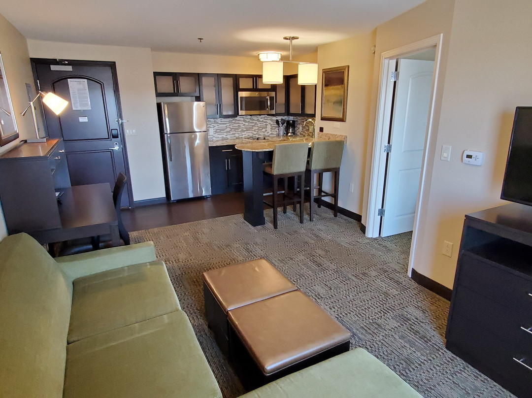 Staybridge Suites Eau Claire - Altoona by IHG主图