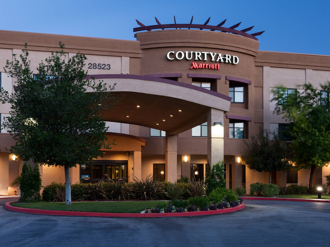 Courtyard by Marriott Santa Clarita Valencia主图