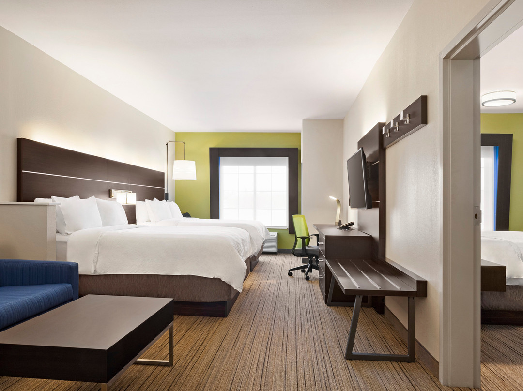 杜兰特快捷假日&套房酒店主图