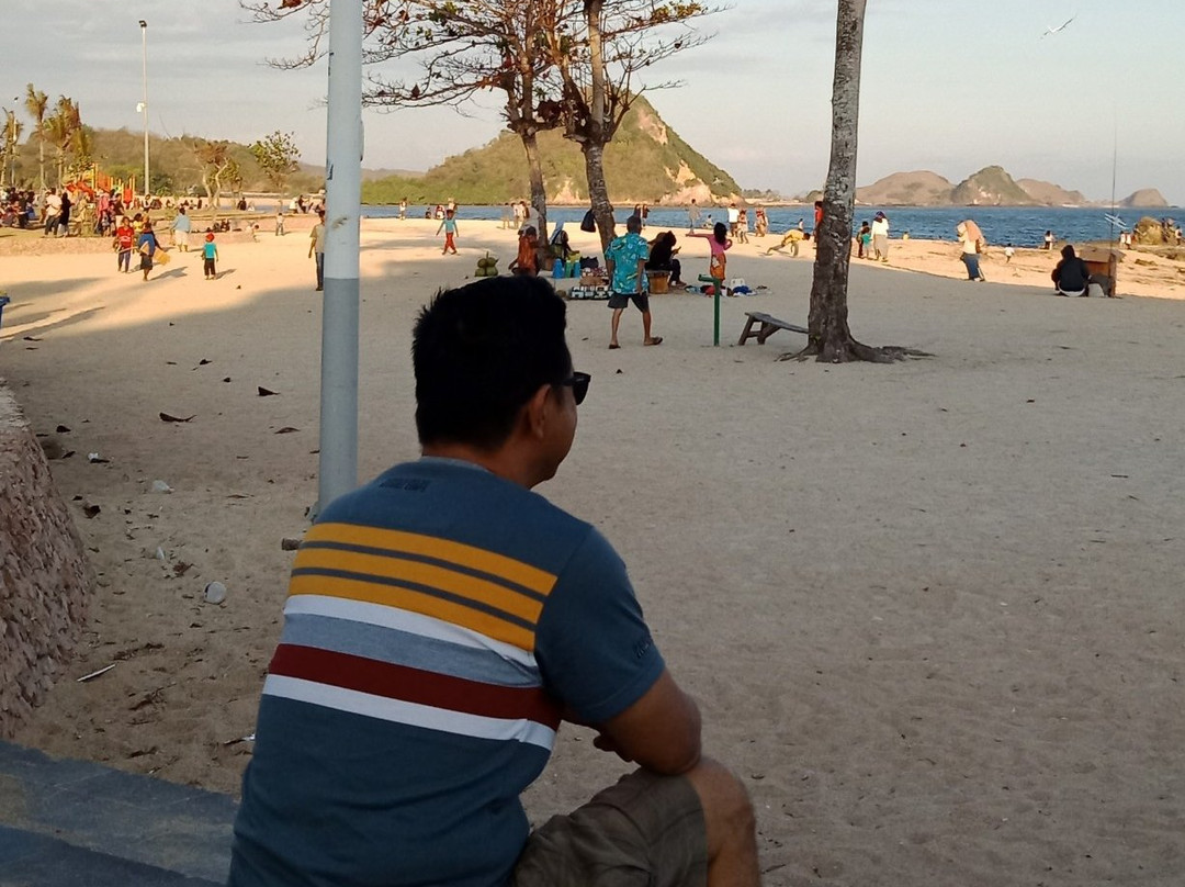 Mawun Beach-龙目岛必去景点